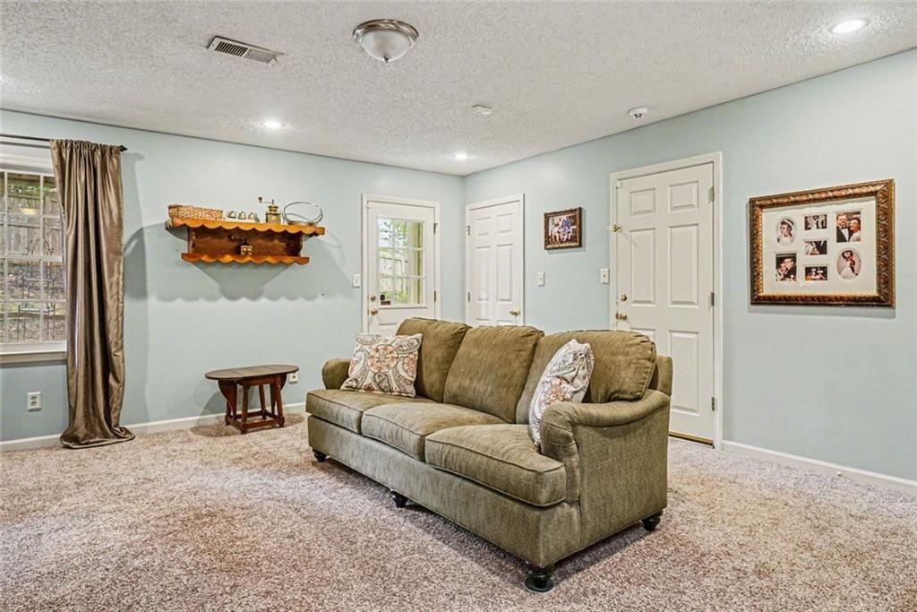 1959 SW McAdoo Court