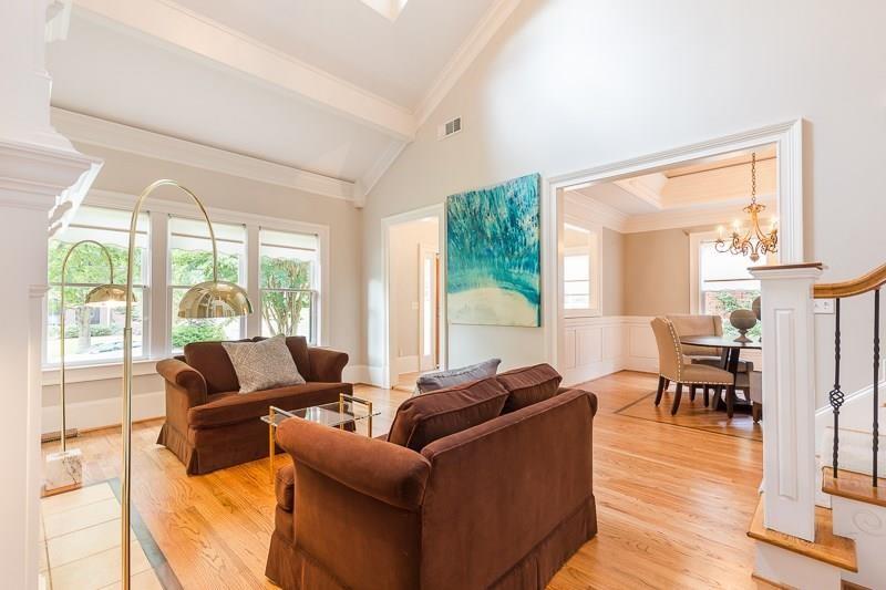 1106 Mclynn Avenue NE