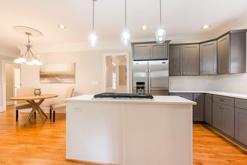 1106 Mclynn Avenue NE