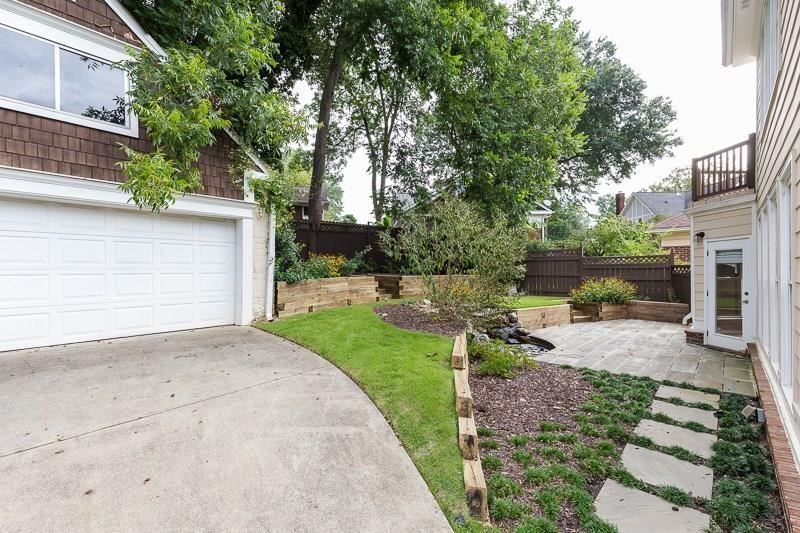 1106 Mclynn Avenue NE