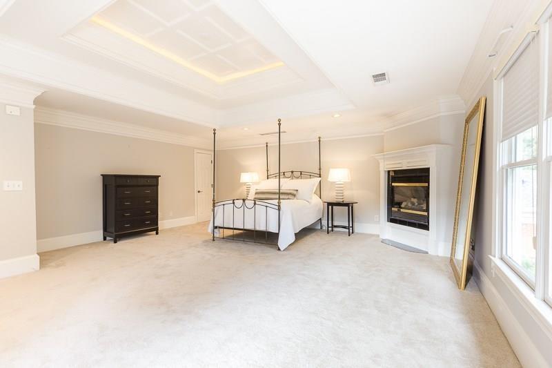 1106 Mclynn Avenue NE