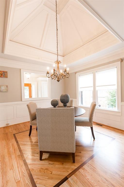 1106 Mclynn Avenue NE