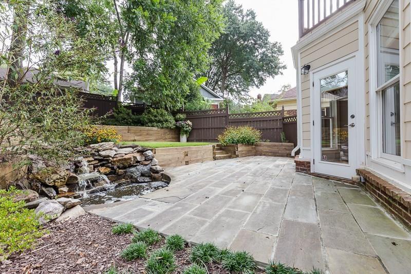 1106 Mclynn Avenue NE