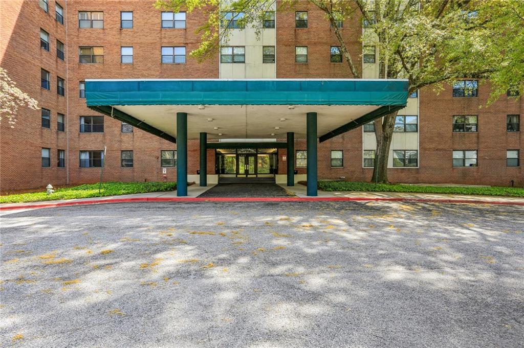 2925 Pharr Court NW Unit 316