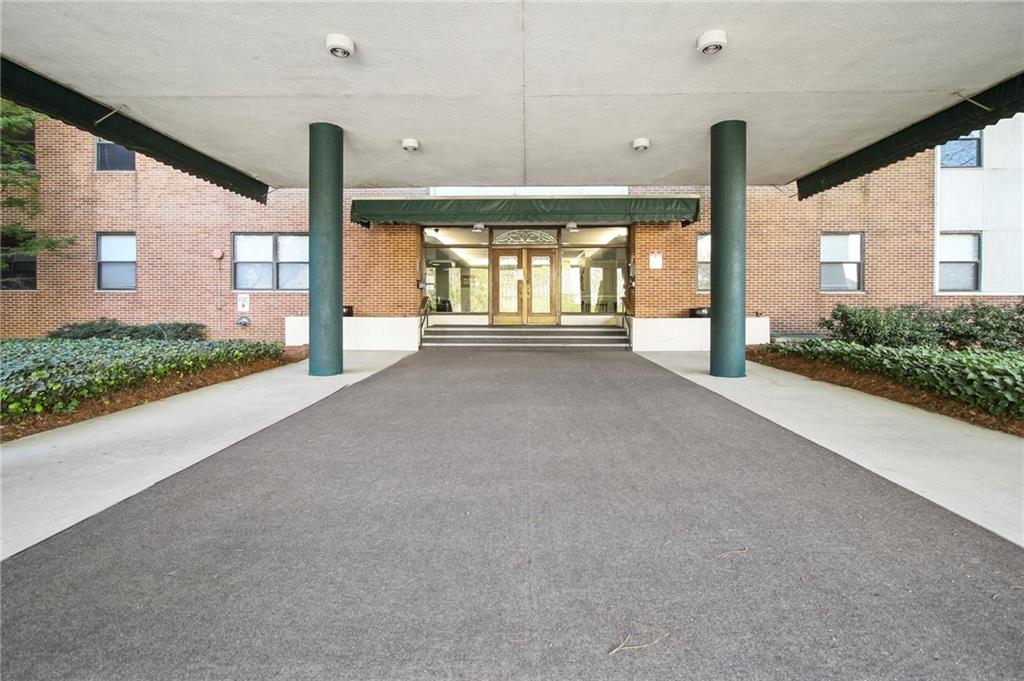 2925 Pharr Court NW Unit 316