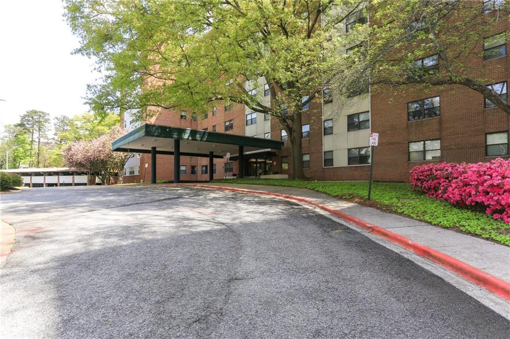 2925 Pharr Court NW Unit 316