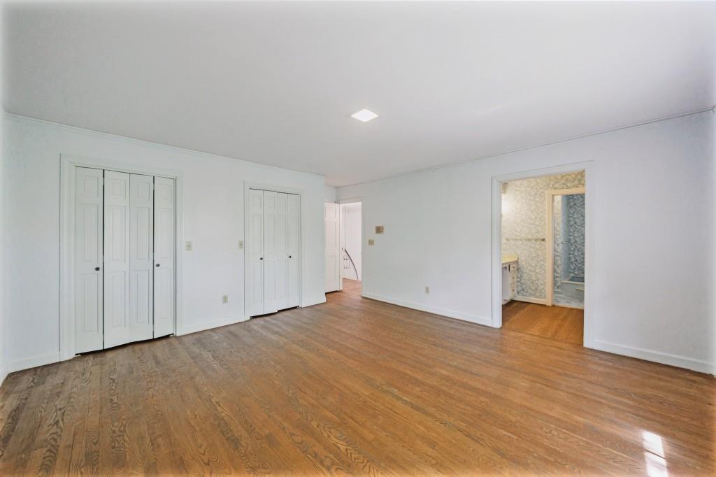 1605 Damon Court