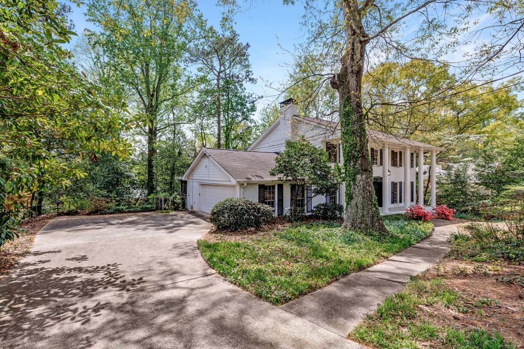 1605 Damon Court