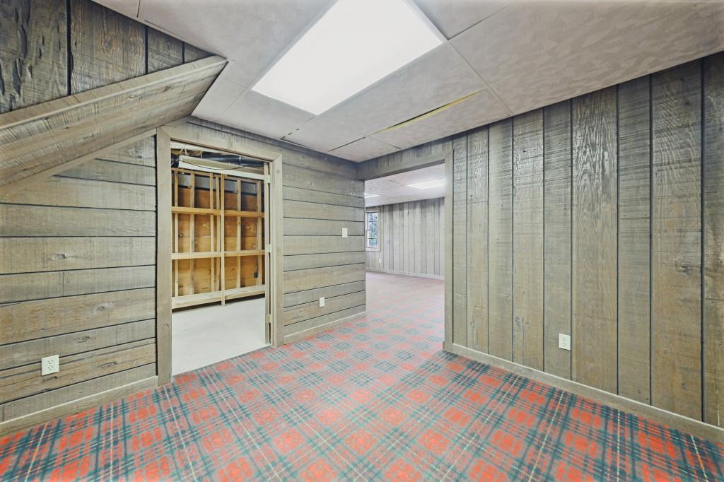 1605 Damon Court