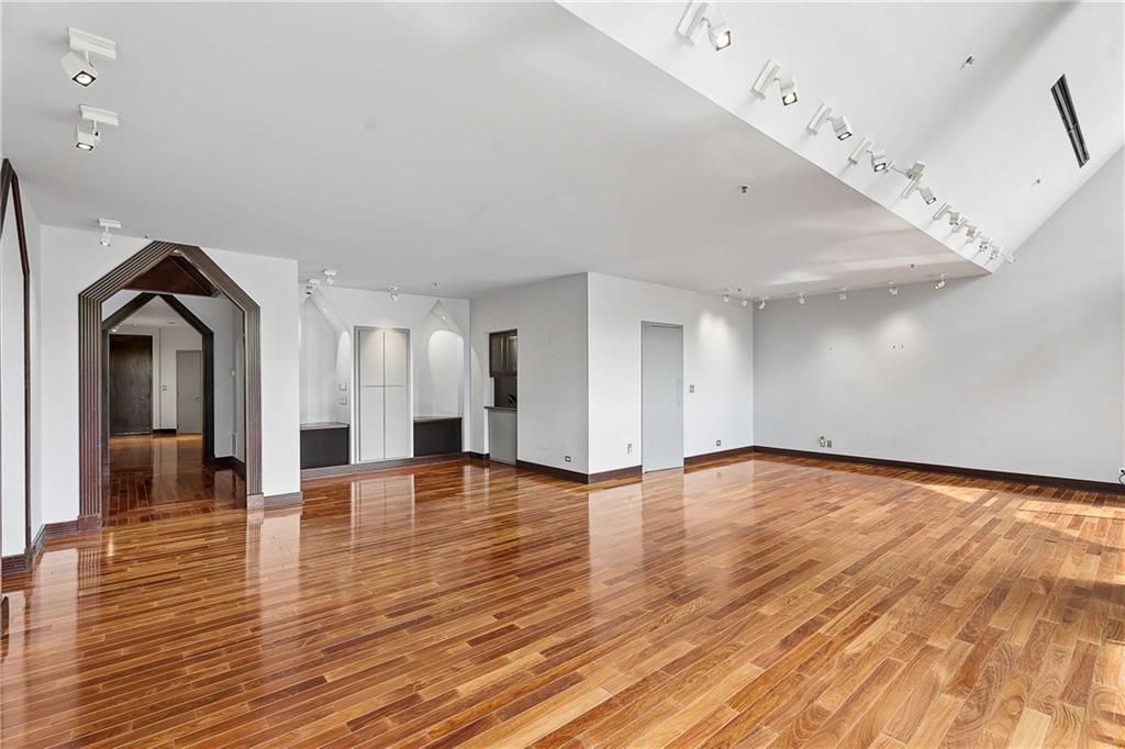 2660 Peachtree Road NW Unit 4A