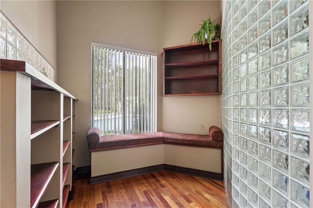 2660 Peachtree Road NW Unit 4A