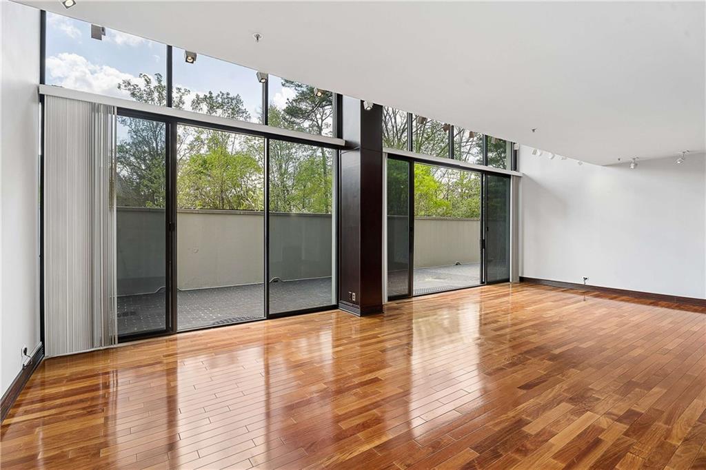 2660 Peachtree Road NW Unit 4A