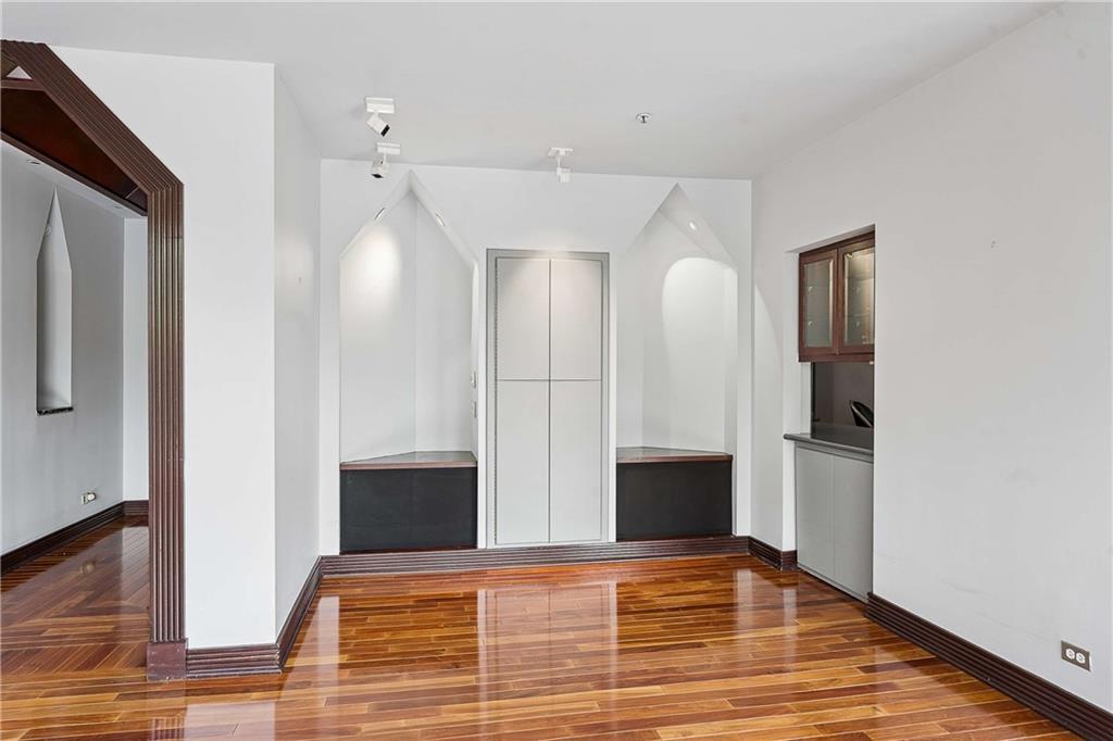 2660 Peachtree Road NW Unit 4A