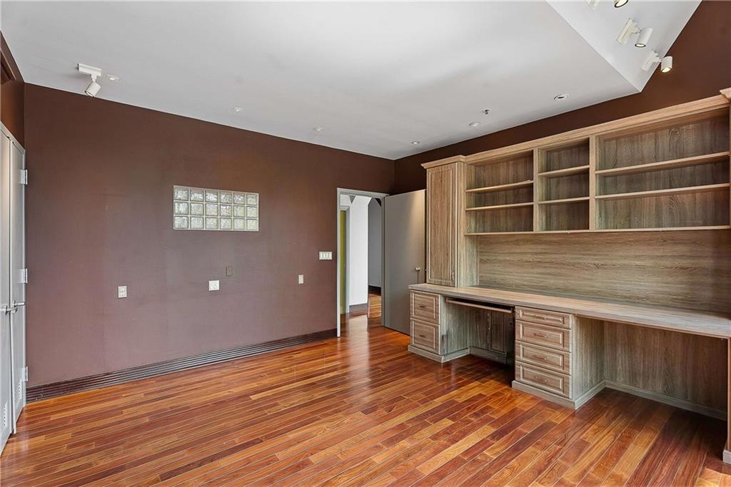 2660 Peachtree Road NW Unit 4A