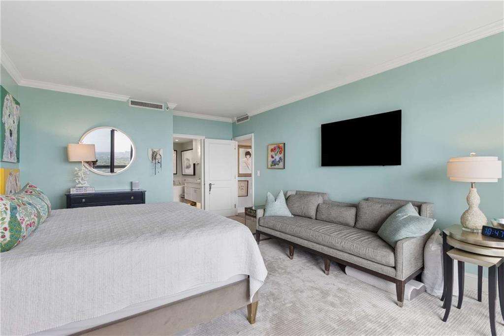 2660 Peachtree Road NW Unit 34F