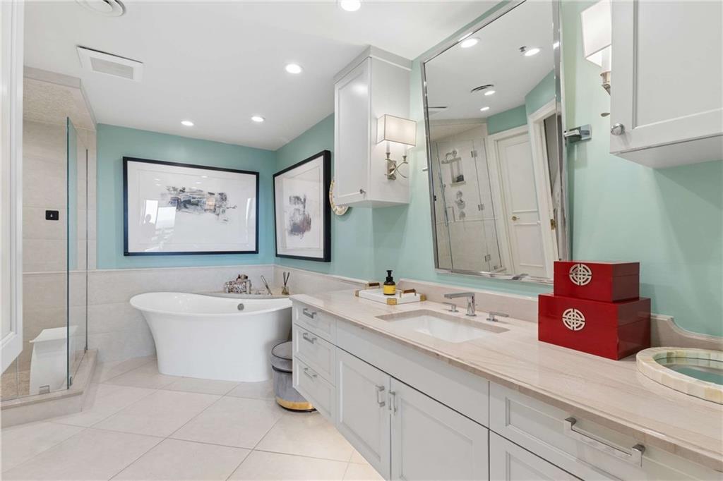 2660 Peachtree Road NW Unit 34F