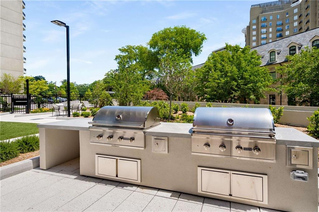 2660 Peachtree Road NW Unit 34F