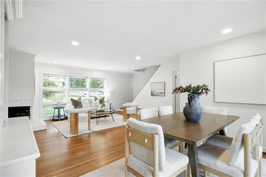 2569 Ridgewood Terrace NW