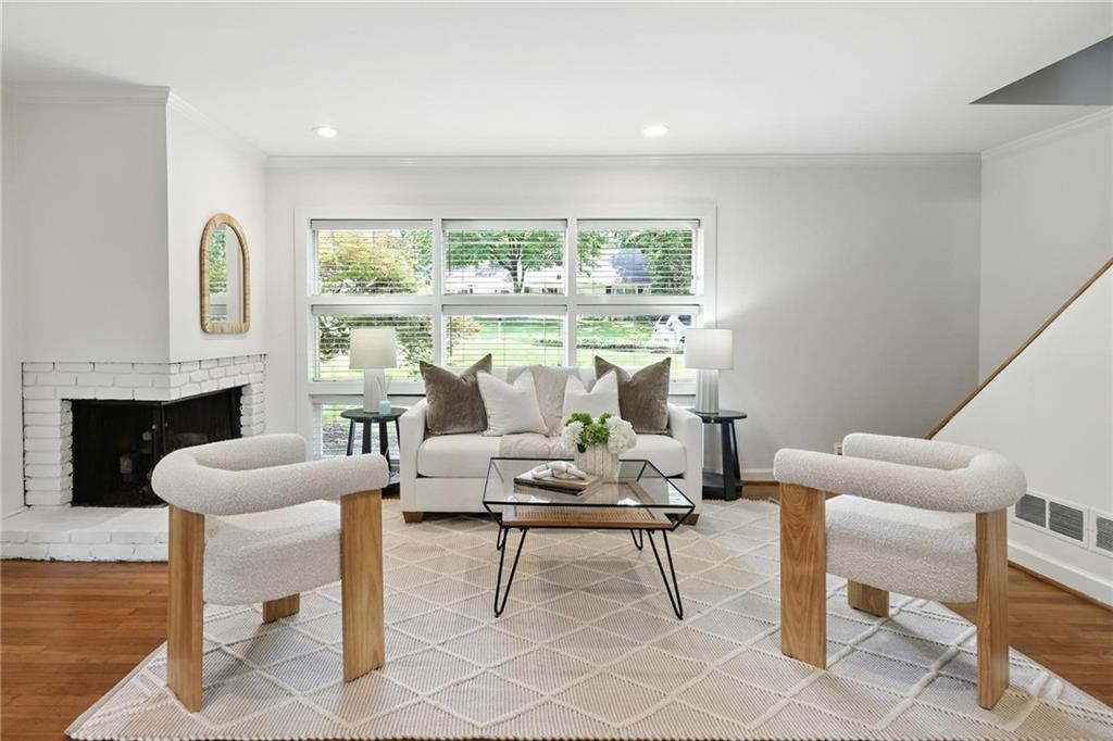 2569 Ridgewood Terrace NW