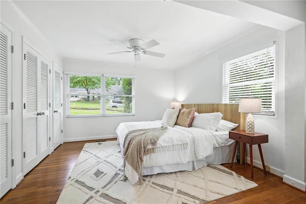 2569 Ridgewood Terrace NW