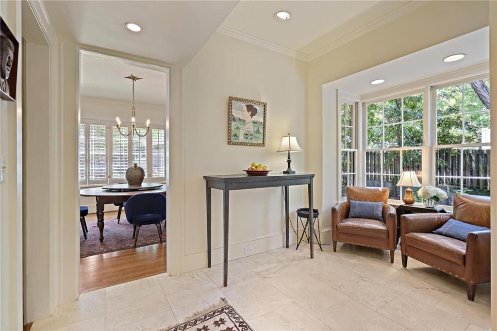 10 Palisades Road