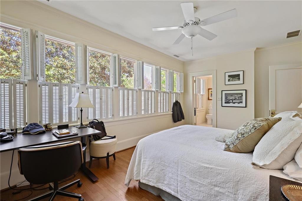 10 Palisades Road