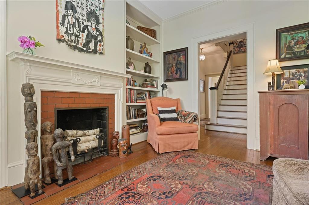10 Palisades Road