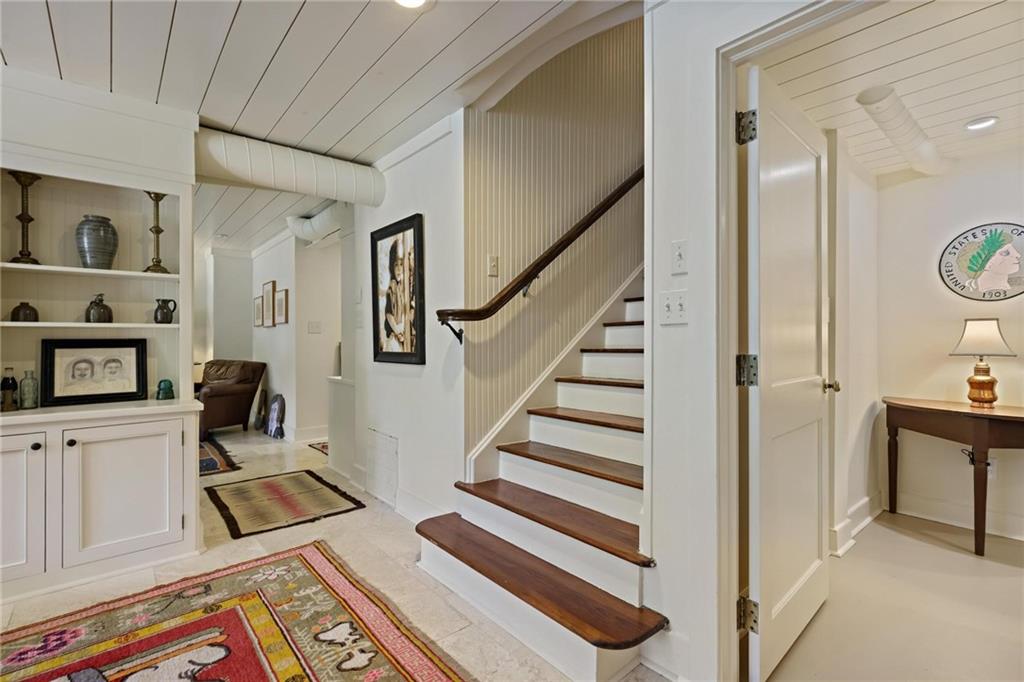 10 Palisades Road