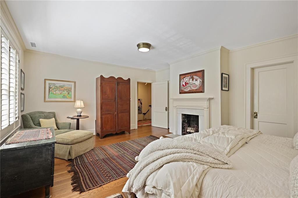 10 Palisades Road