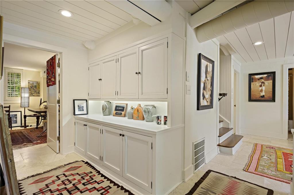10 Palisades Road