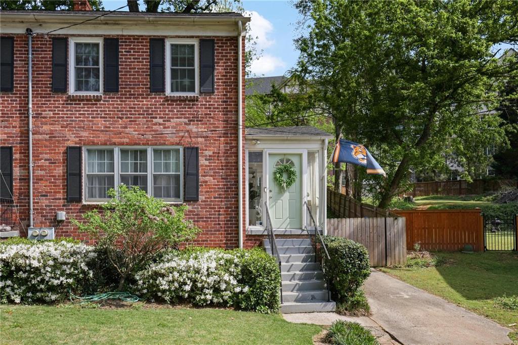 232 Kinsey Court NE