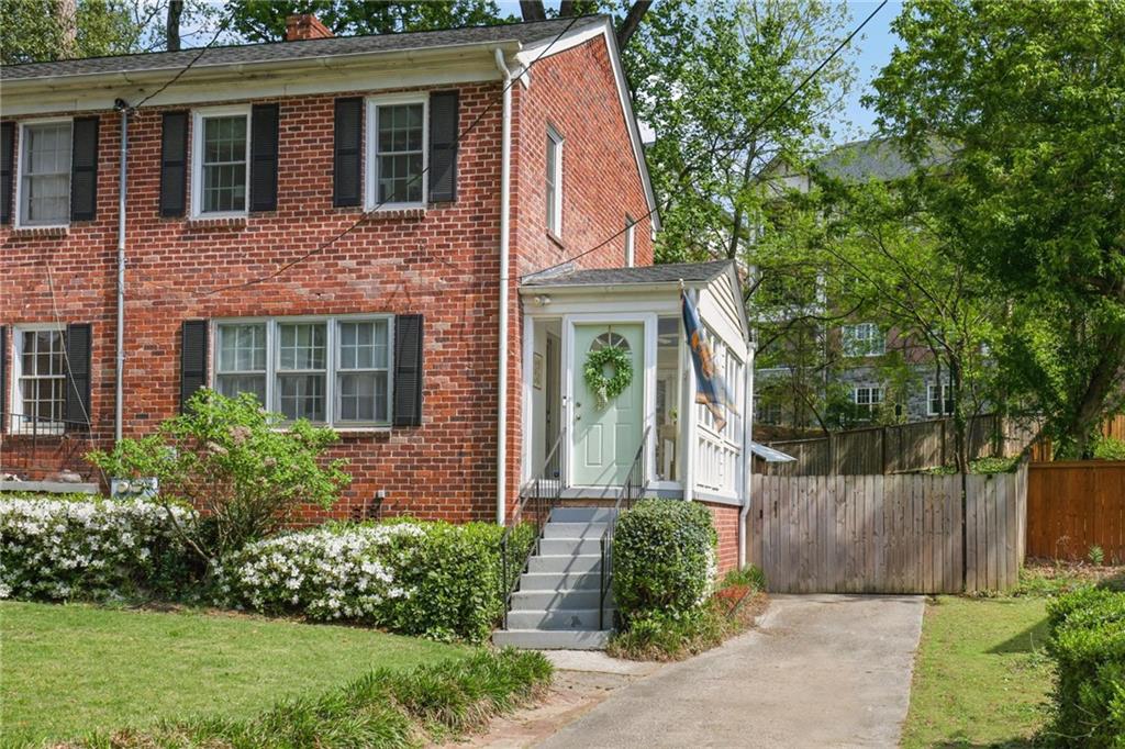 232 Kinsey Court NE