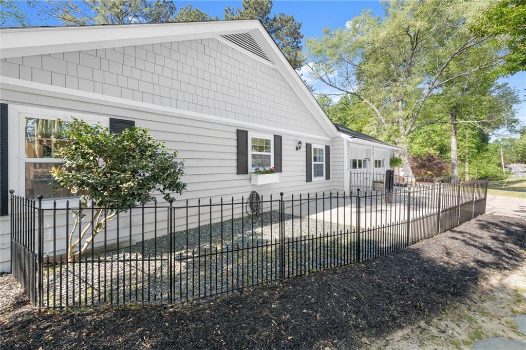 4380 Oak Lane