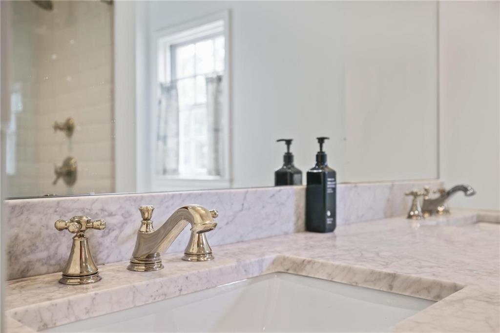 256 Brighton Road NE