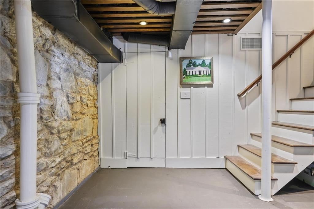 256 Brighton Road NE