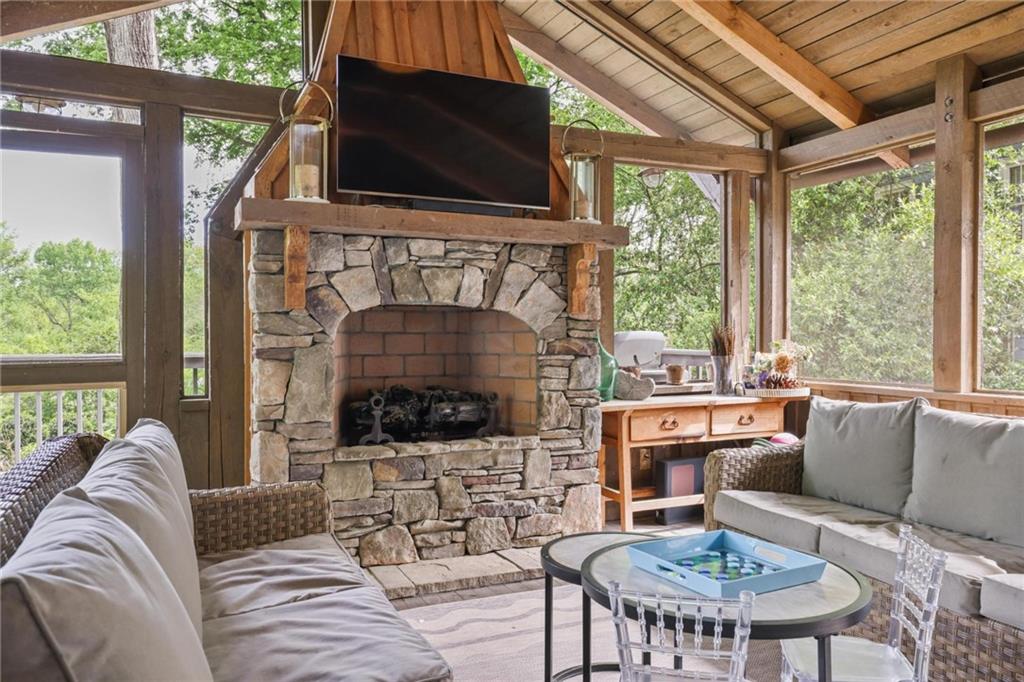 256 Brighton Road NE