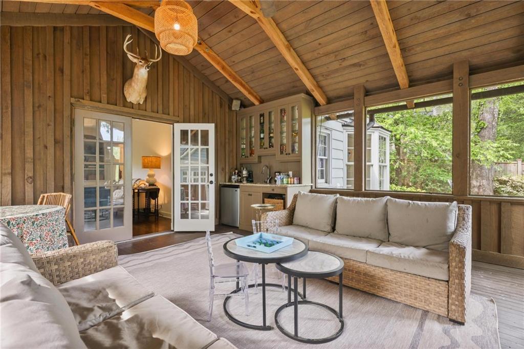 256 Brighton Road NE