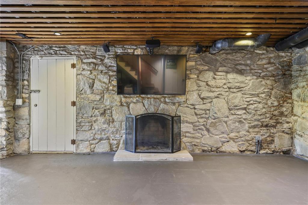 256 Brighton Road NE