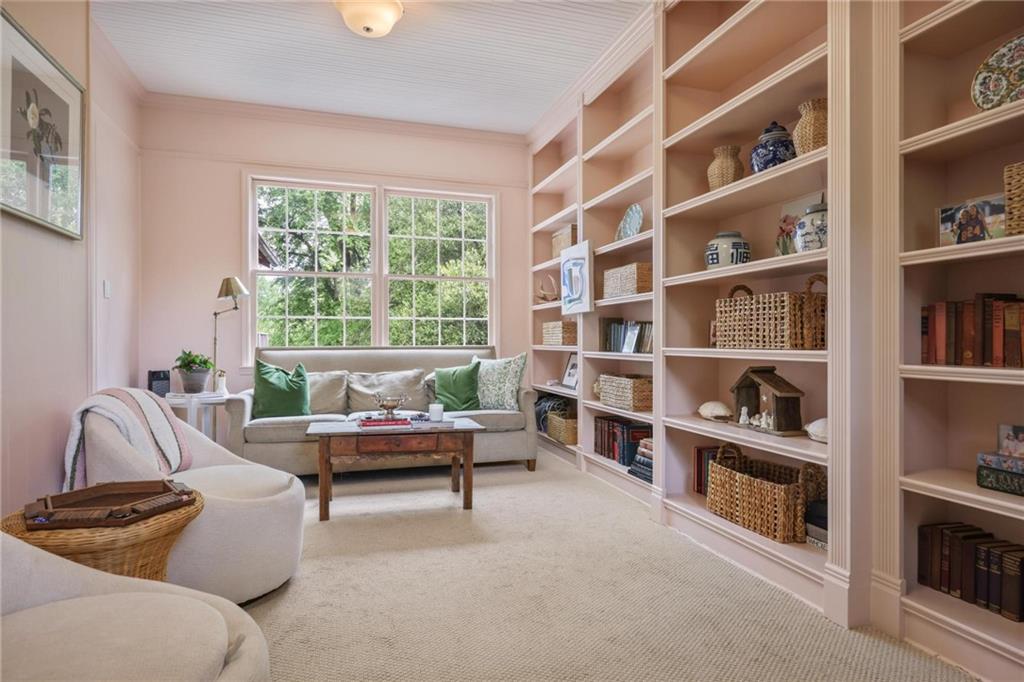 256 Brighton Road NE