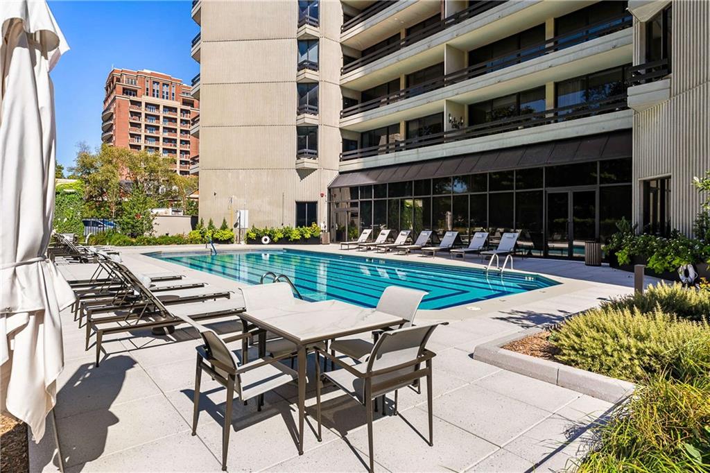2660 Peachtree Road NW Unit 32B