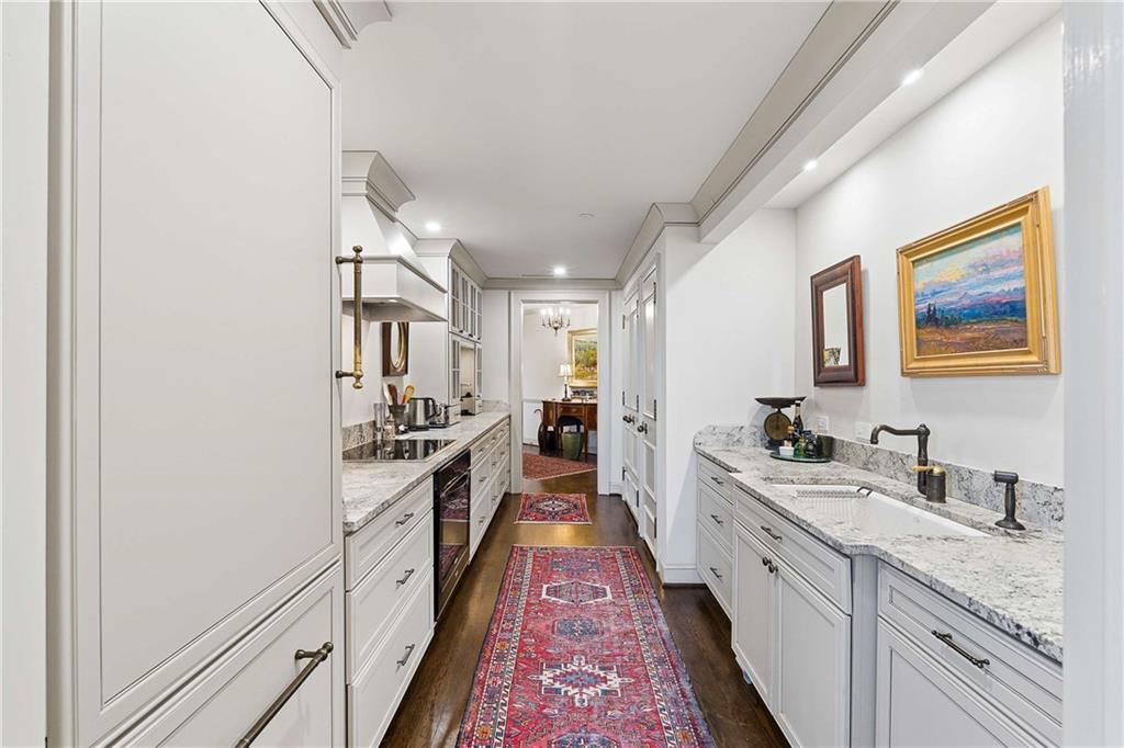 2660 Peachtree Road NW Unit 32B