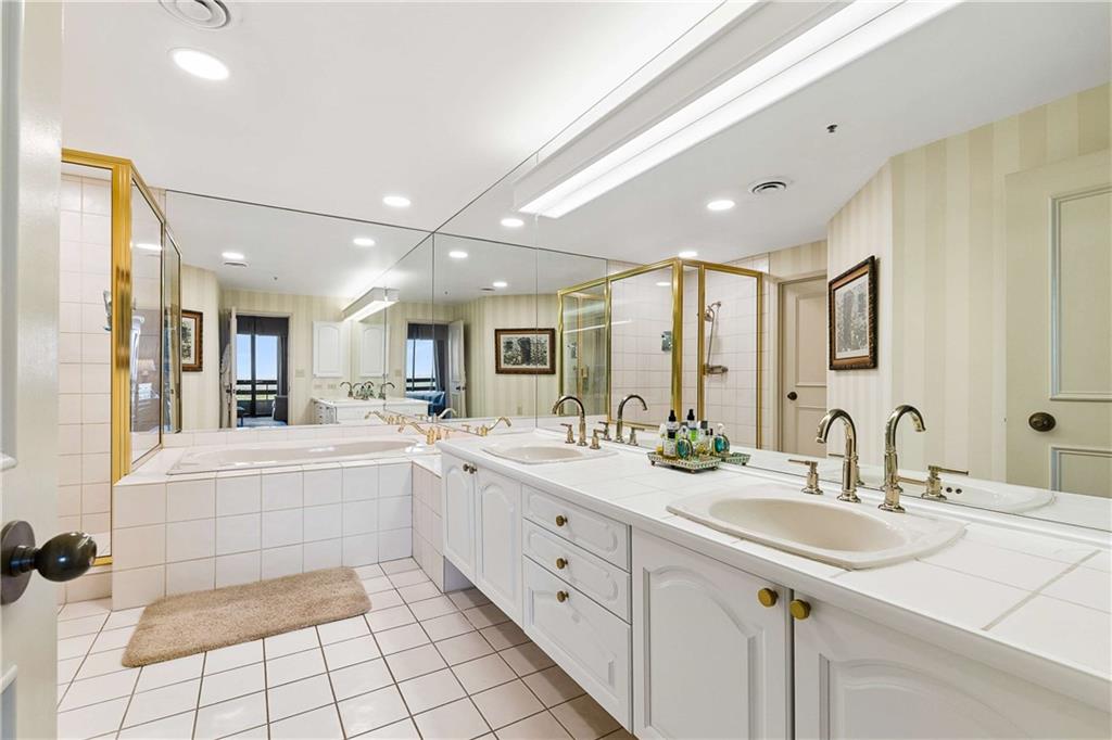 2660 Peachtree Road NW Unit 32B