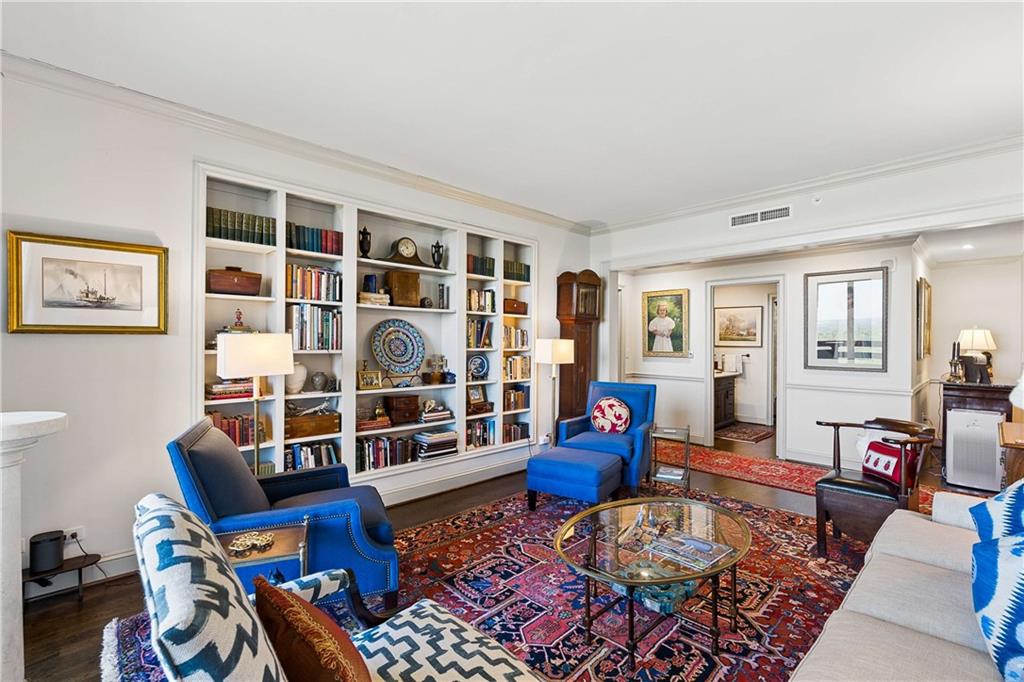 2660 Peachtree Road NW Unit 32B