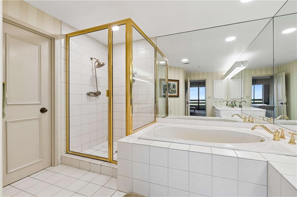 2660 Peachtree Road NW Unit 32B