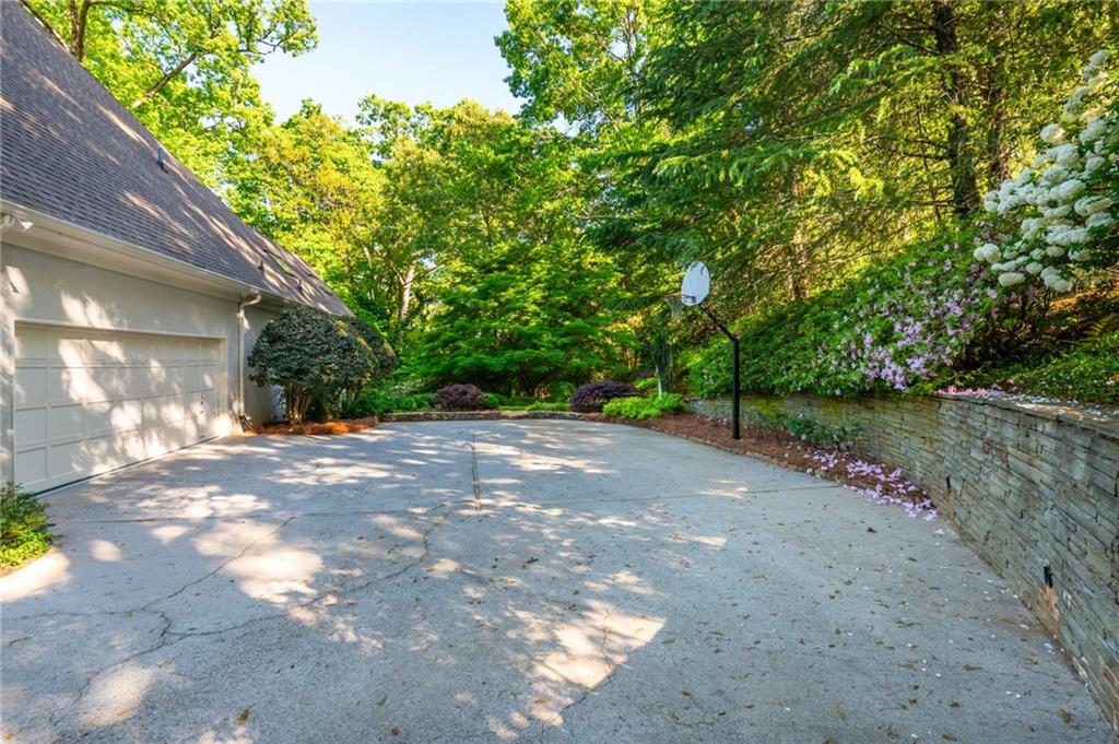 3 Powers Chase Circle