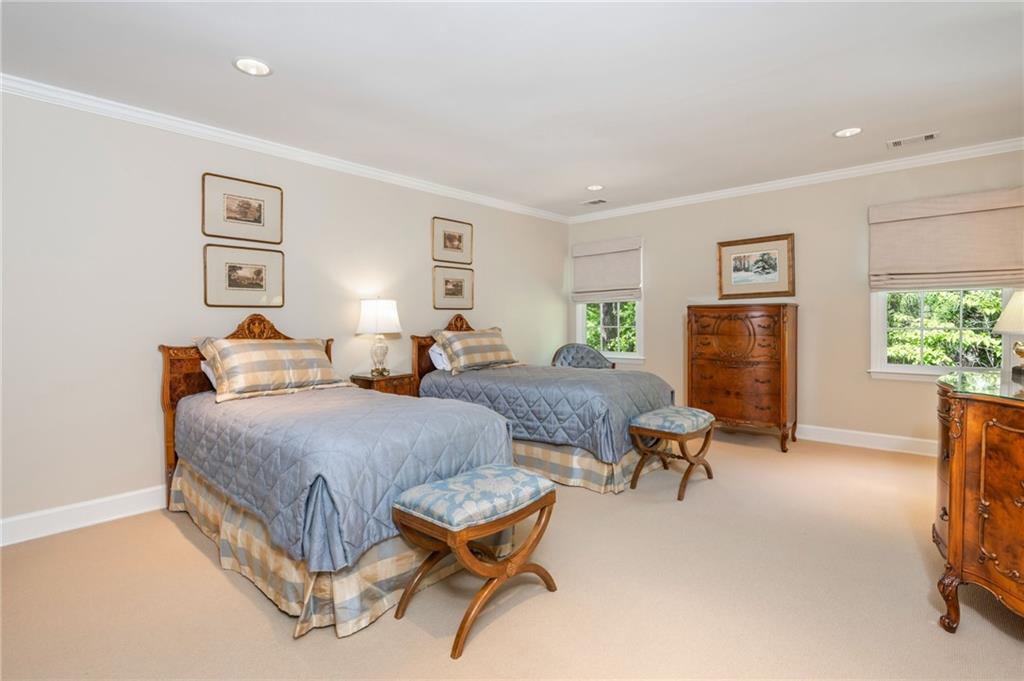 3 Powers Chase Circle