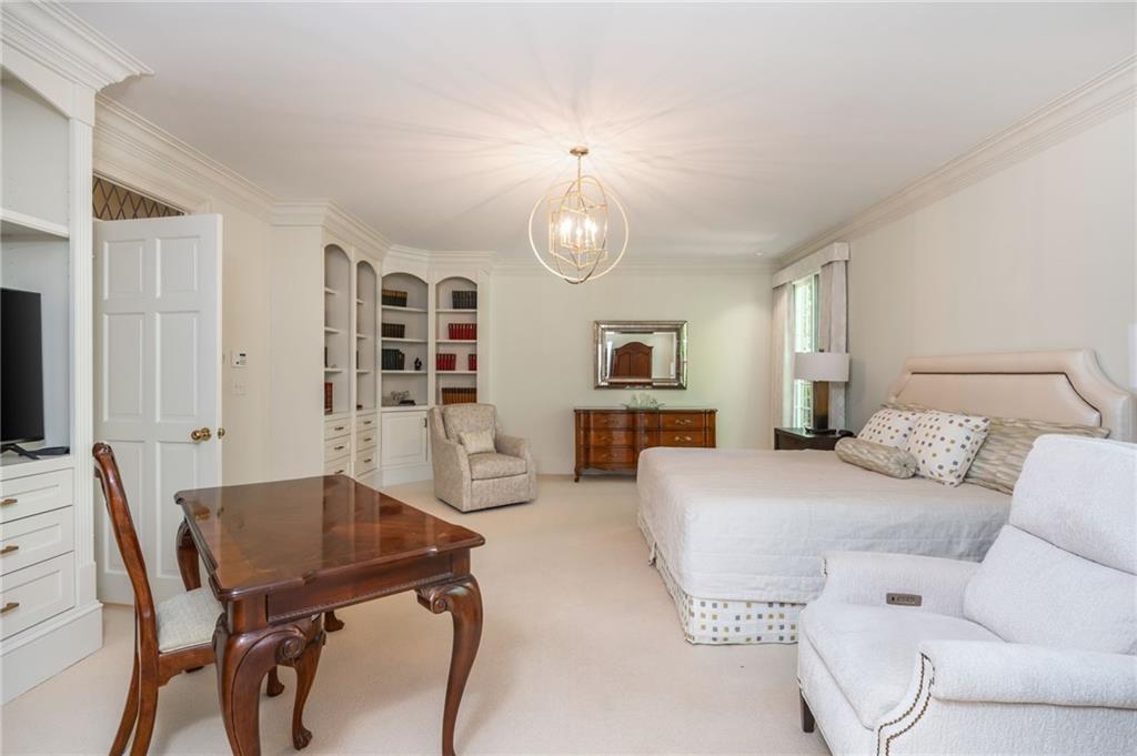 3 Powers Chase Circle