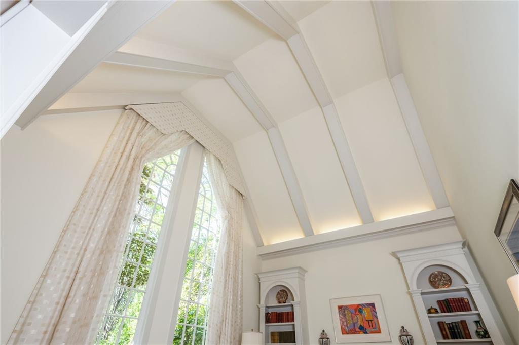 3 Powers Chase Circle