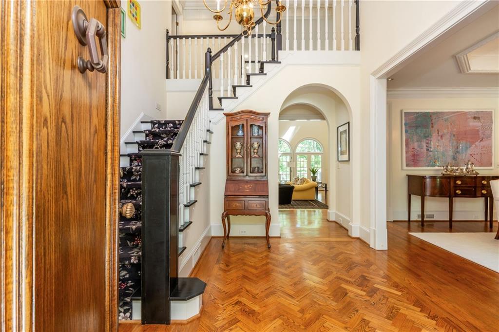 3 Powers Chase Circle