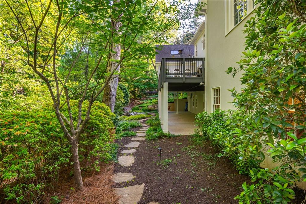 3 Powers Chase Circle